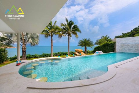 Stunning 5 bed Ocean front villa with breathtaking views