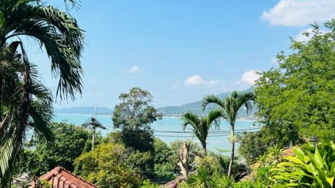 Seaview Land with house in prime area of Lamai, in Koh Samui