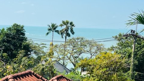 Seaview Land with house in prime area of Lamai, in Koh Samui