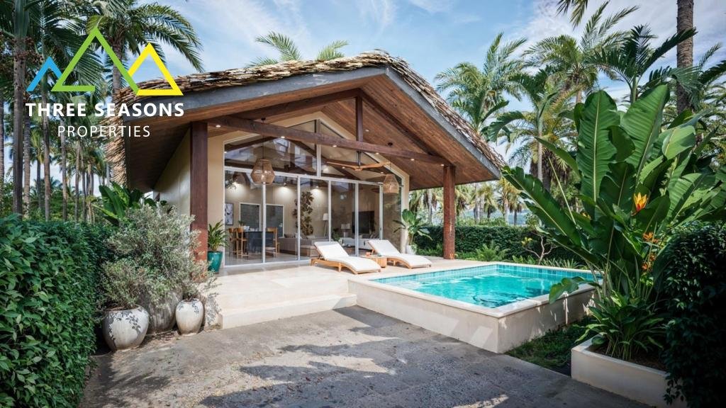Tropical pool villa exterior in Maenam Koh Samui surrounded by lush gardens