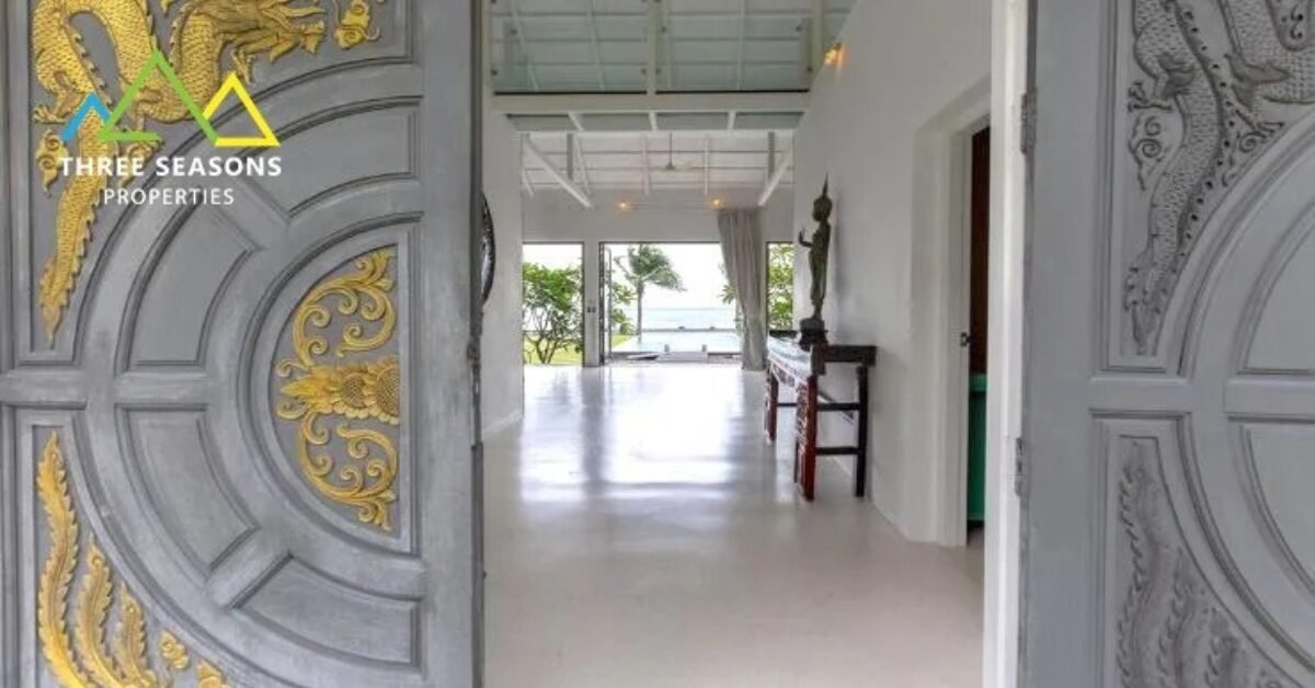 Entry of a fantastic Beach front villa