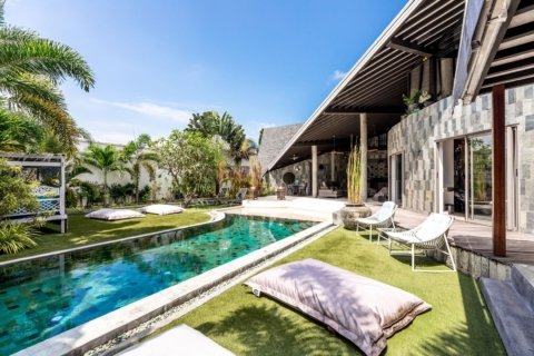 Bali Style villa for sale koh samui